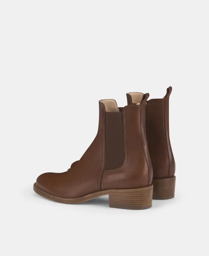 AGL Leather Beatle Boot Cognac Georgia Beat Women Booties