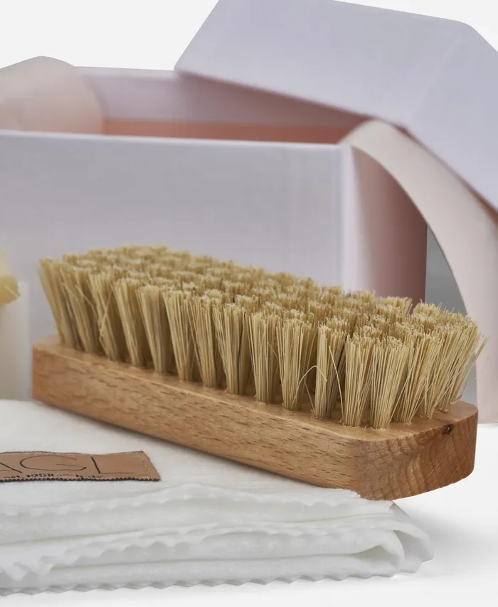 AGL Suede Leather Products White Suede And Patent Cleaning Kit Women Shoe Care AGL Suede Leather Products White Suede And Patent Cleaning Kit Women Shoe Care