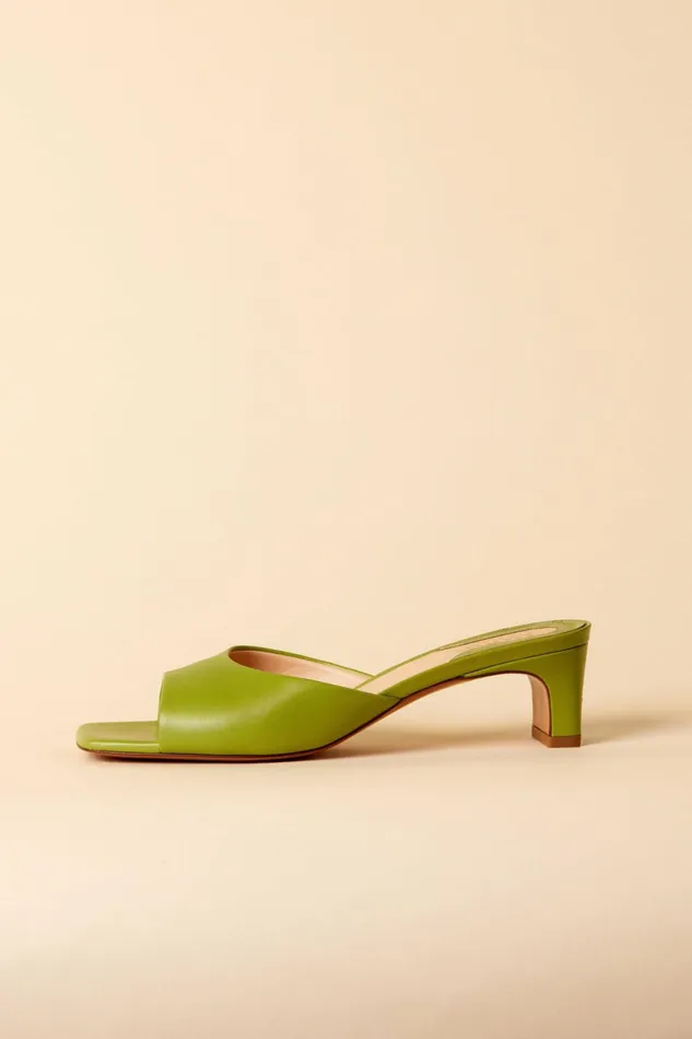 ARLETTE Mules Napa Yuca Women Rouje Shoes