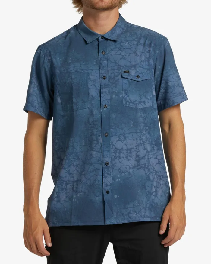 Billabong Shirts Men ADiv Surftrek Perf Short Sleeve Shirt Navy