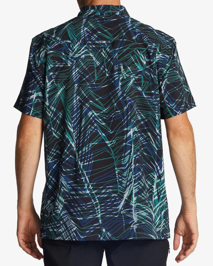 Billabong Shirts Men ADiv Surftrek Perf Short Sleeve Shirt Space Blue Billabong Shirts Men ADiv Surftrek Perf Short Sleeve Shirt Space Blue