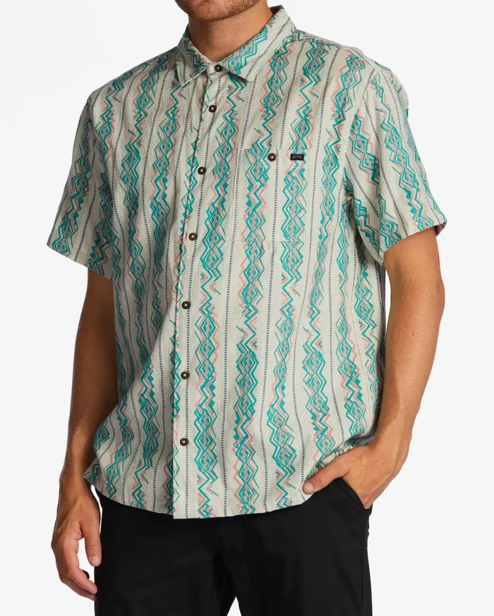 Billabong Shirts Men Sundays Jacquard Short Sleeve Shirt Sand Billabong Shirts Men Sundays Jacquard Short Sleeve Shirt Sand