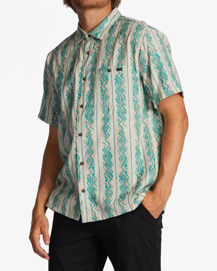 Billabong Shirts Men Sundays Jacquard Short Sleeve Shirt Sand Billabong Shirts Men Sundays Jacquard Short Sleeve Shirt Sand