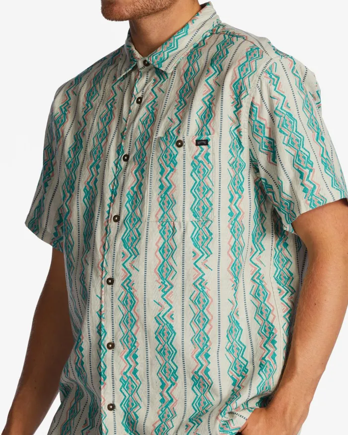Billabong Shirts Men Sundays Jacquard Short Sleeve Shirt Sand Billabong Shirts Men Sundays Jacquard Short Sleeve Shirt Sand