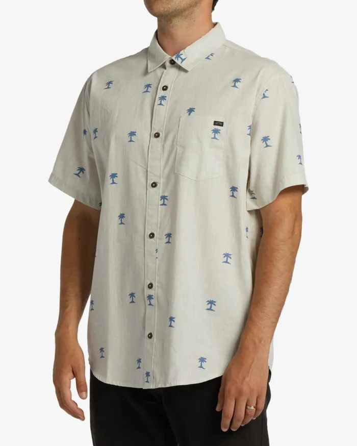 Billabong Shirts Men Sundays Mini Short Sleeve Shirt Oat Billabong Shirts Men Sundays Mini Short Sleeve Shirt Oat