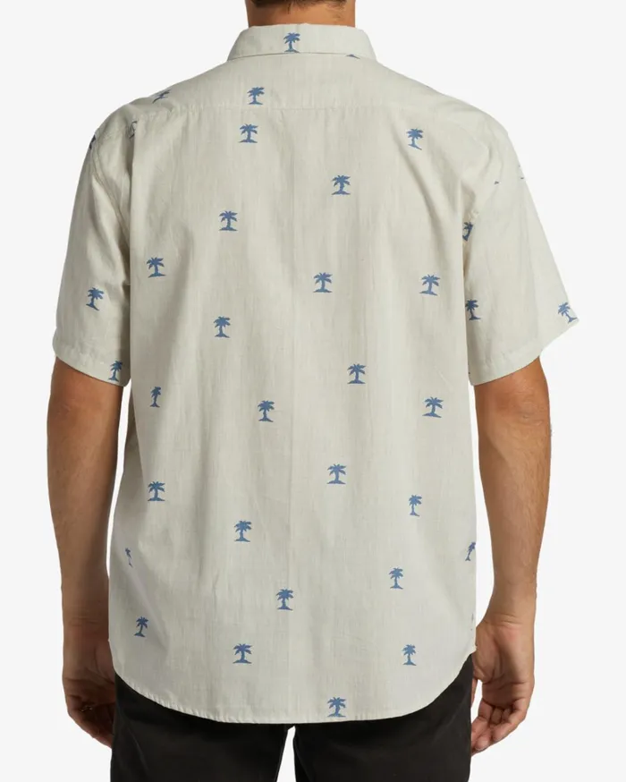 Billabong Shirts Men Sundays Mini Short Sleeve Shirt Oat Billabong Shirts Men Sundays Mini Short Sleeve Shirt Oat