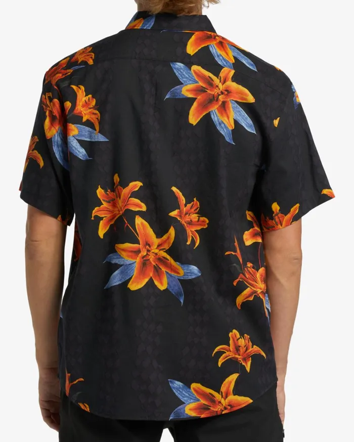 Billabong Shirts Men Sundays Short Sleeve Shirt Charcoal Billabong Shirts Men Sundays Short Sleeve Shirt Charcoal