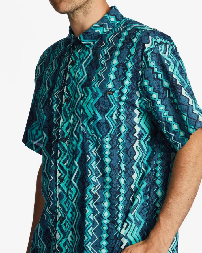 Billabong Shirts Men Sundays Short Sleeve Shirt Dark Mint Billabong Shirts Men Sundays Short Sleeve Shirt Dark Mint