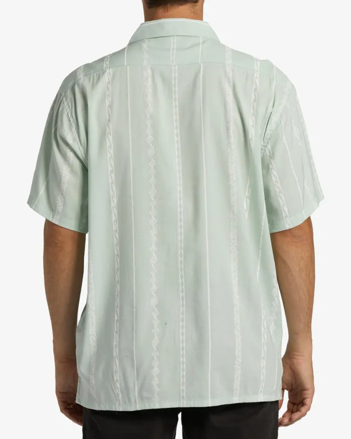 Billabong Shirts Men Sundays Vacay Short Sleeve Shirt Dusty Aqua Billabong Shirts Men Sundays Vacay Short Sleeve Shirt Dusty Aqua