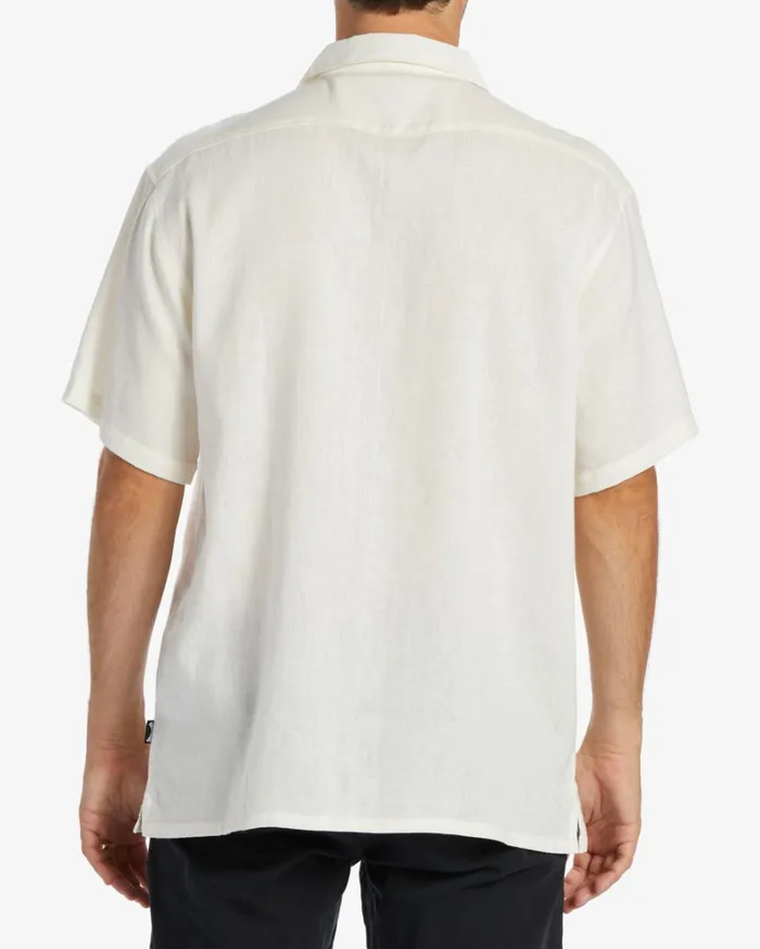 Billabong Shirts Men Zeledon Vacay Short Sleeve Shirt Off White Billabong Shirts Men Zeledon Vacay Short Sleeve Shirt Off White
