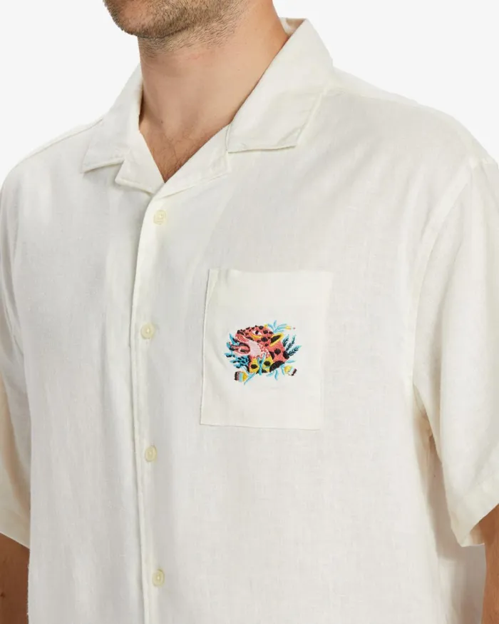 Billabong Shirts Men Zeledon Vacay Short Sleeve Shirt Off White Billabong Shirts Men Zeledon Vacay Short Sleeve Shirt Off White