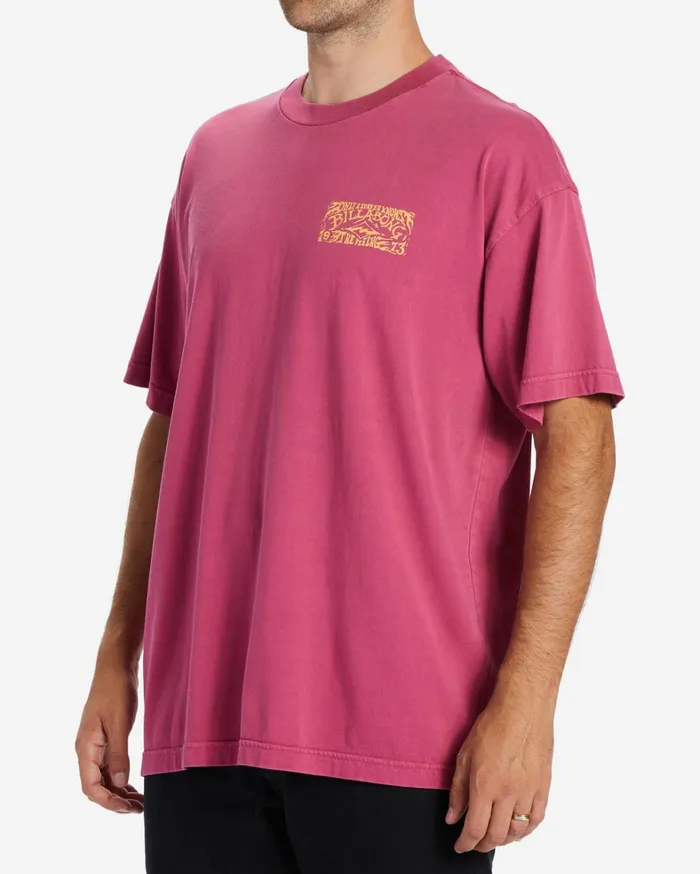 Billabong TShirts Men Arch Wave TShirt Wild Berry Billabong TShirts Men Arch Wave TShirt Wild Berry
