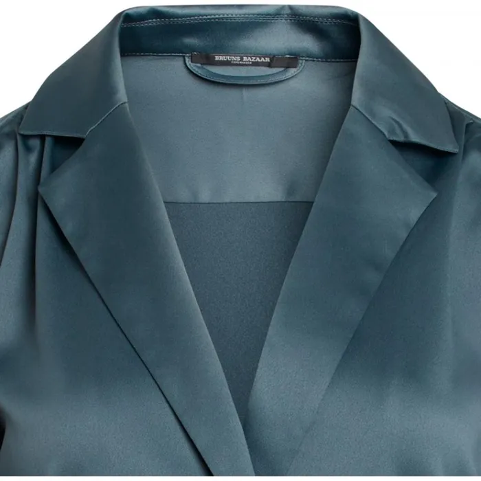 Bruuns Bazaar Blouses Womens Hortensia Kania Shirt Night Shadow Bruuns Bazaar Blouses Womens Hortensia Kania Shirt Night Shadow