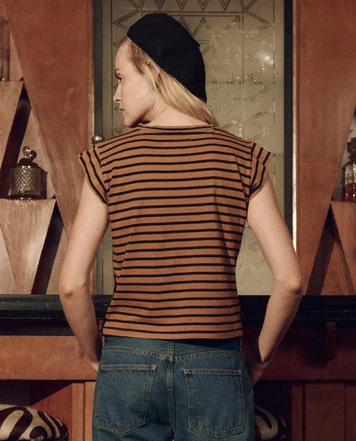 CollectionTees and Sweats The Great The Peak Shoulder Tee Over Dyed Suntan Gondola Stripe