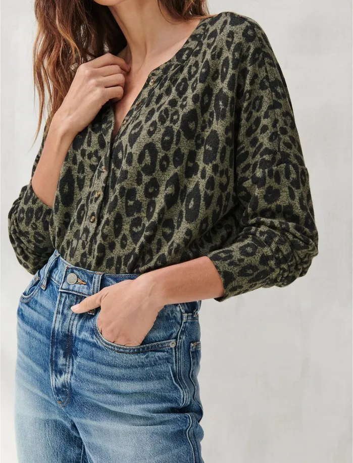 Knit Tops Women Lucky Brand PRINTED BRUSHED HACCI HENLEY Olive Multi