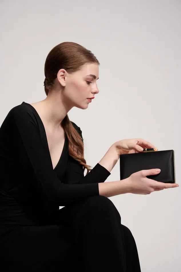 Luisa Spagnoli Clutch And Pochette Ivy Blacklight Gold 8211 Women Luisa Spagnoli Clutch And Pochette Ivy Blacklight Gold 8211 Women