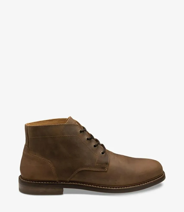 Men Gilbert Brown Nubuck Loake Chukka Boots