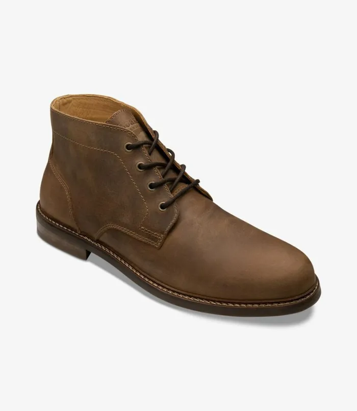 Men Gilbert Brown Nubuck Loake Chukka Boots Men Gilbert Brown Nubuck Loake Chukka Boots