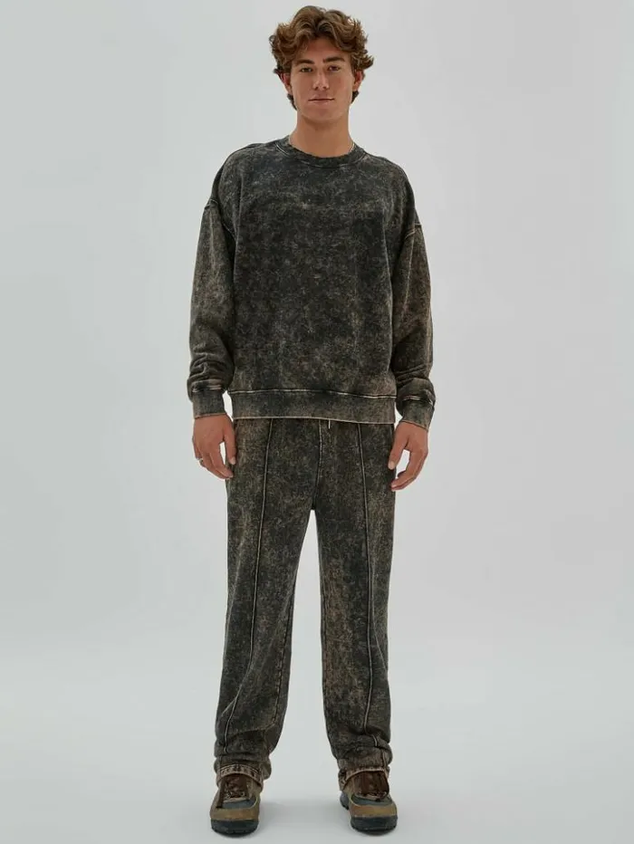 Men GUESS Hoodies and Sweaters GUESS Originals Acid Wash Crewneck Go Fleece Acid Wash Men GUESS Hoodies and Sweaters GUESS Originals Acid Wash Crewneck Go Fleece Acid Wash