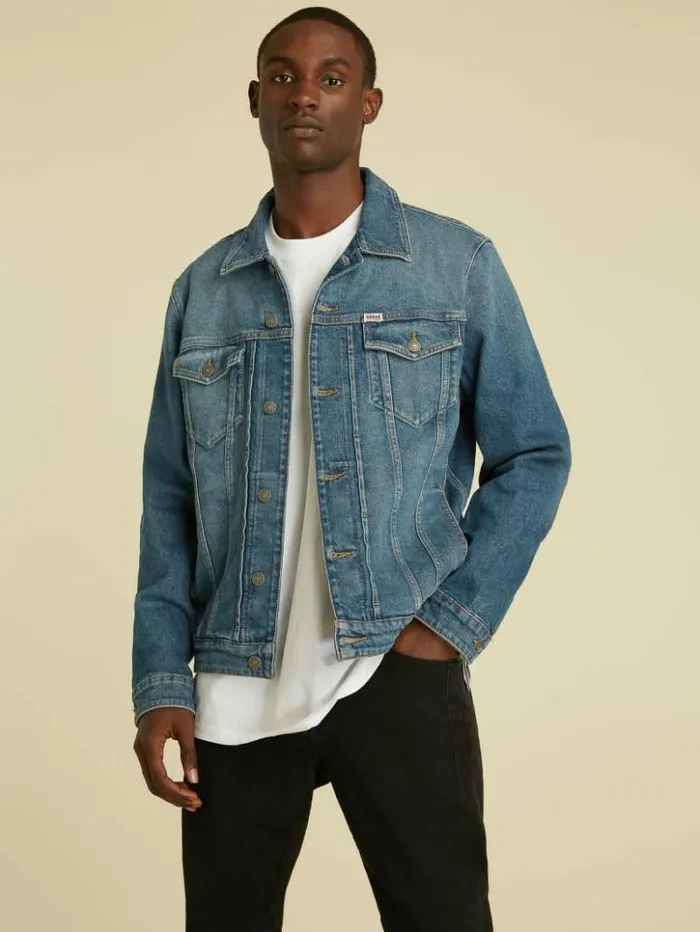 Men GUESS Jackets and Coats GUESS Originals Kit Denim Jacket Go Vintage Dark Blue Wash Men GUESS Jackets and Coats GUESS Originals Kit Denim Jacket Go Vintage Dark Blue Wash