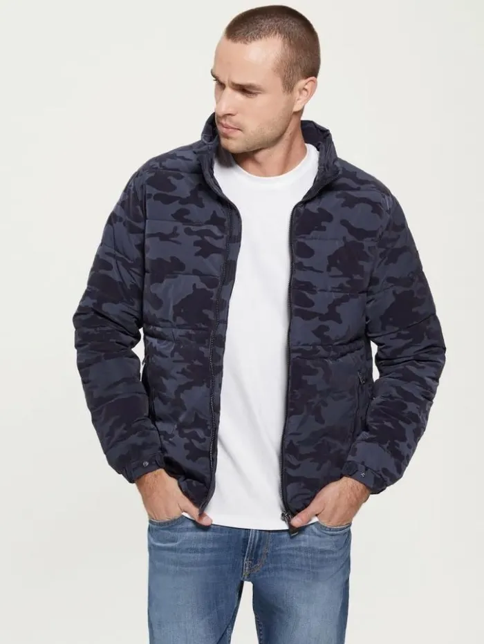 Men GUESS Jackets and Coats Paisley Camouflage Puffer Jacket Blue Camou Bandana Men GUESS Jackets and Coats Paisley Camouflage Puffer Jacket Blue Camou Bandana