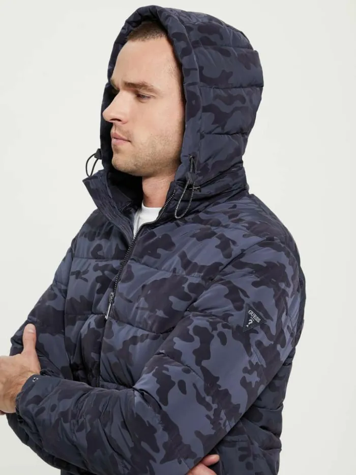 Men GUESS Jackets and Coats Paisley Camouflage Puffer Jacket Blue Camou Bandana Men GUESS Jackets and Coats Paisley Camouflage Puffer Jacket Blue Camou Bandana