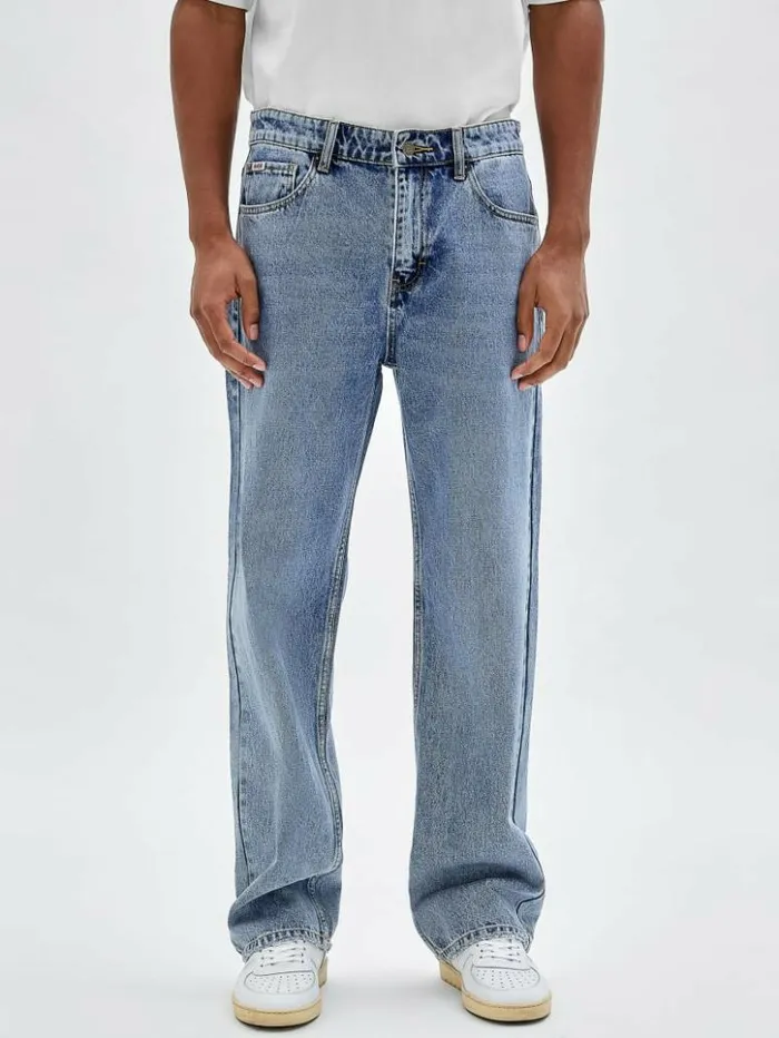 Men GUESS Jeans and Denim GUESS Originals Relaxed Pants Go Johnny Medium Wash