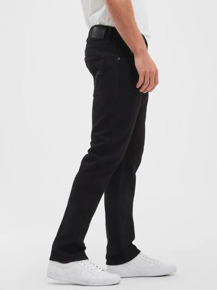 Men GUESS Jeans and Denim Regular Straight Jeans Jailbreak Wash