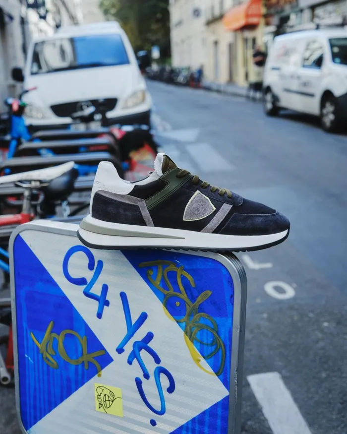 Men Tropez 21 Sneakers Black Shoes Philippe Model Paris Casual