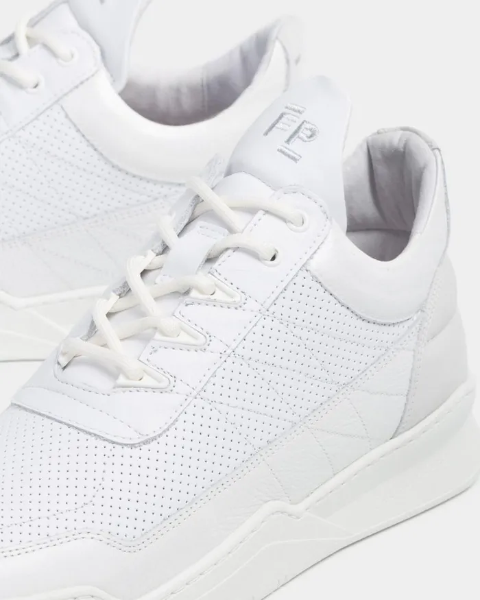 MenWomen Filling Pieces Sneakers Low Top Ghost Tweek All White