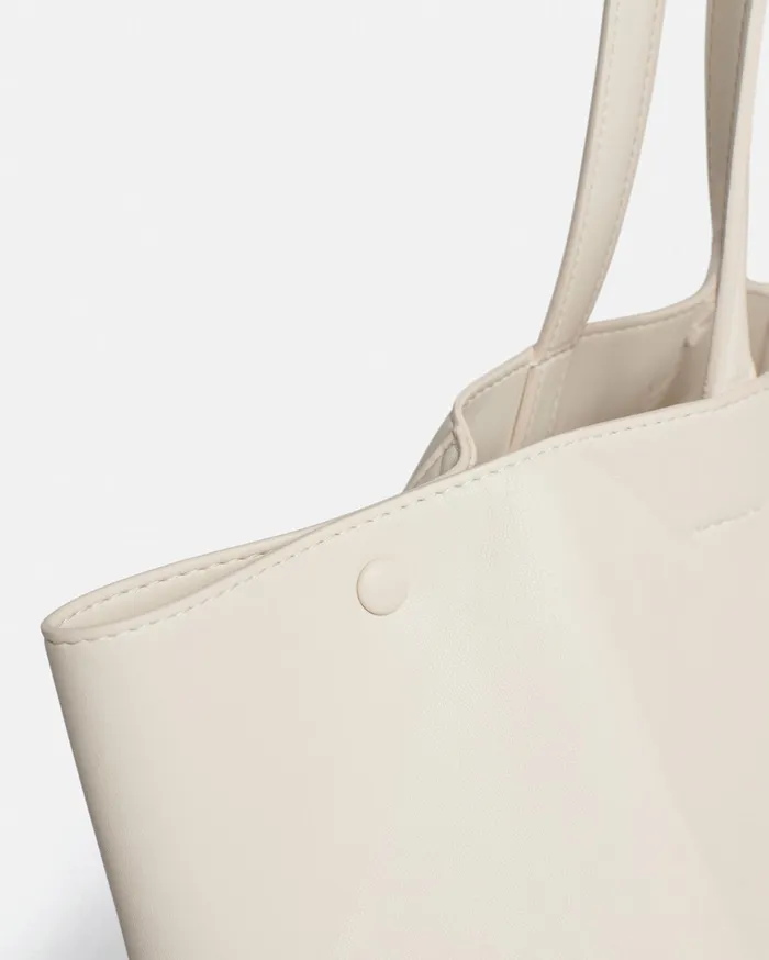 Nanushka Bags WomenMen THE ORIGAMI TOTE Altnappa Tote Creme Nanushka