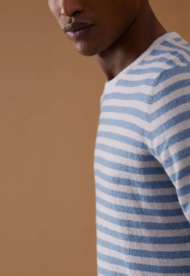 Paul Stuart Sweaters Cashmere and Linen Striped Crewneck Sweater Bluewhite 8211 Men Paul Stuart Sweaters Cashmere and Linen Striped Crewneck Sweater Bluewhite 8211 Men