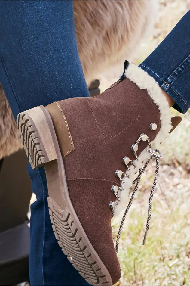 Soft Surroundings Emu Australia Billington Lace Up Boot Oak Women Shoes Soft Surroundings Emu Australia Billington Lace Up Boot Oak Women Shoes