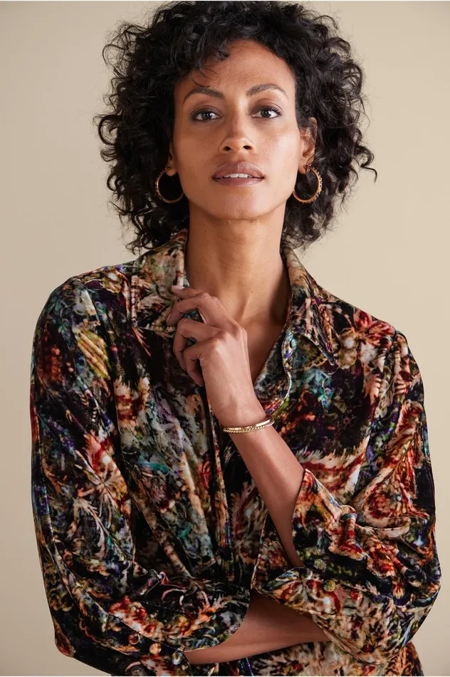 Soft Surroundings Icon Silk Velvet Poets Shirt Natural Animal Women Tops Soft Surroundings Icon Silk Velvet Poets Shirt Natural Animal Women Tops