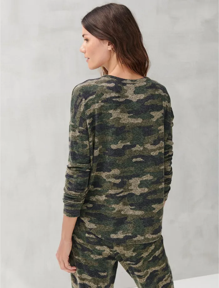 Sweaters and Sweatshirts Women Lucky Brand Printed Hacci Crew Black Camouflage