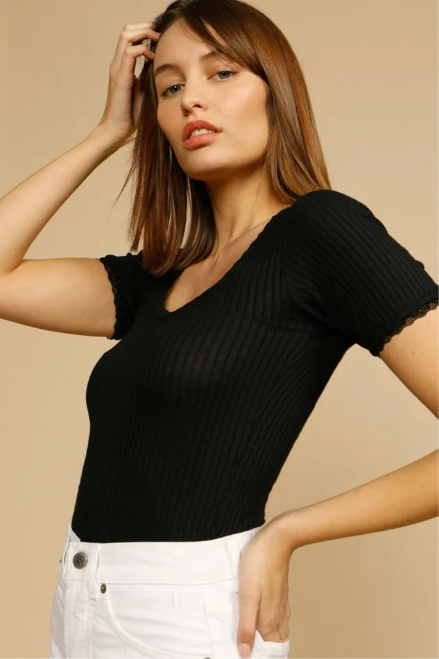 TShirt GIUIA Black Women Rouje Tshirts and Tank Tops