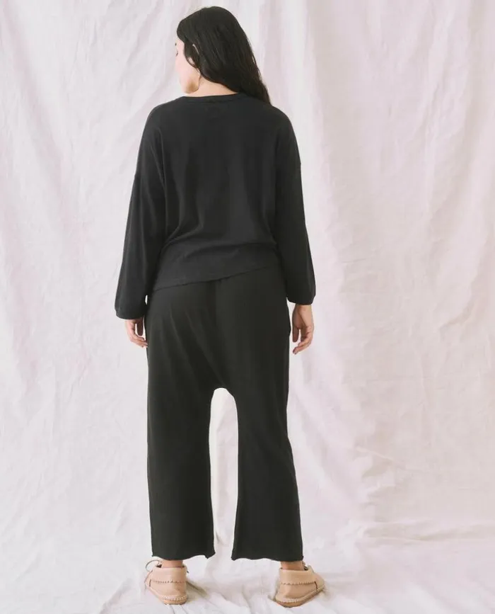 Tees and Sweats The Great The Shrunken Henley Almost Black