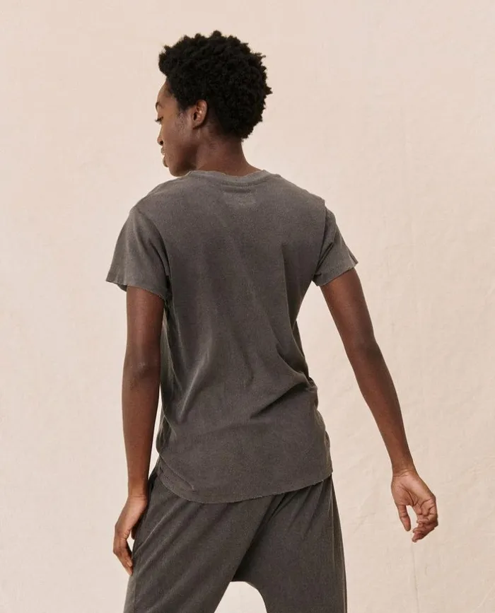Tees and Sweats The Great The Slim Tee Washed Black