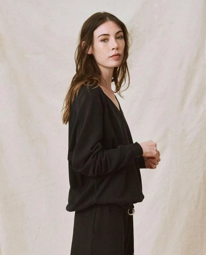 Tees and Sweats The Great The VNeck Sweatshirt Almost Black