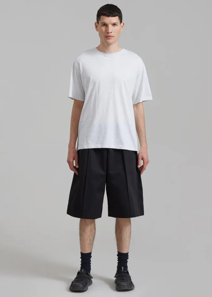 The Frankie Shop Adan Bermuda Shorts 8211 Black Men Bottoms
