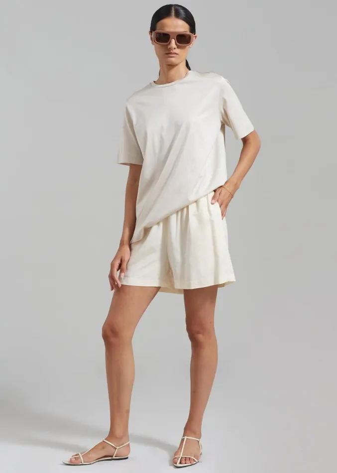 The Frankie Shop Adeline Shorts 8211 Cream Women Clothing