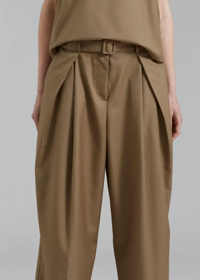 The Frankie Shop Clay Belted Pants 8211 Desert Taupe Women Clothing