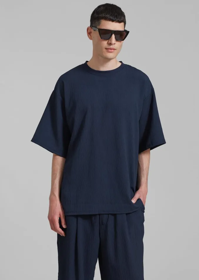 The Frankie Shop Eliott Crinkle Tee 8211 Navy Men Tops