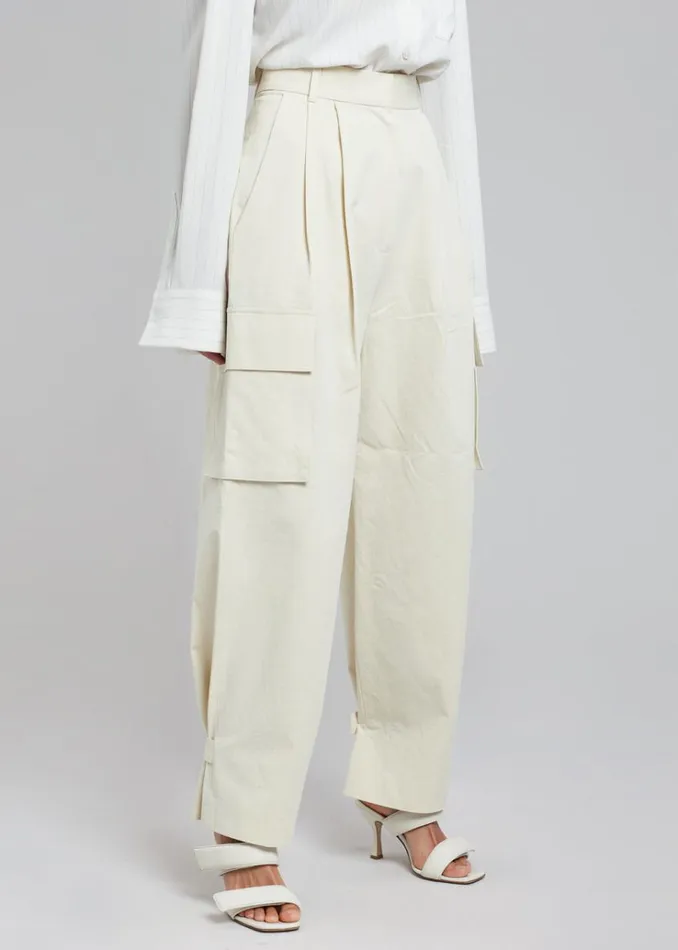 The Frankie Shop Gianna Cargo Pants 8211 Cream Women Bottoms