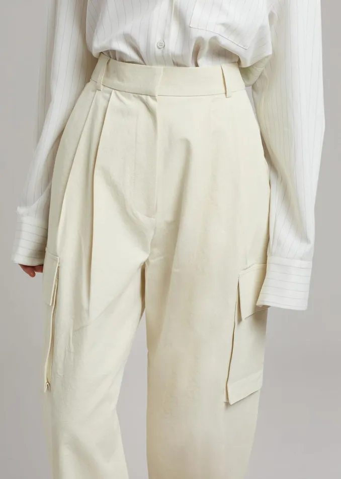 The Frankie Shop Gianna Cargo Pants 8211 Cream Women Bottoms