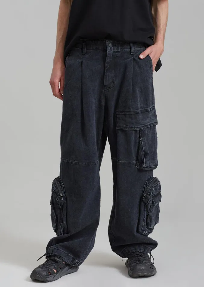 The Frankie Shop Lenny Cargo Jeans 8211 Black Washed MenWomen Bottoms