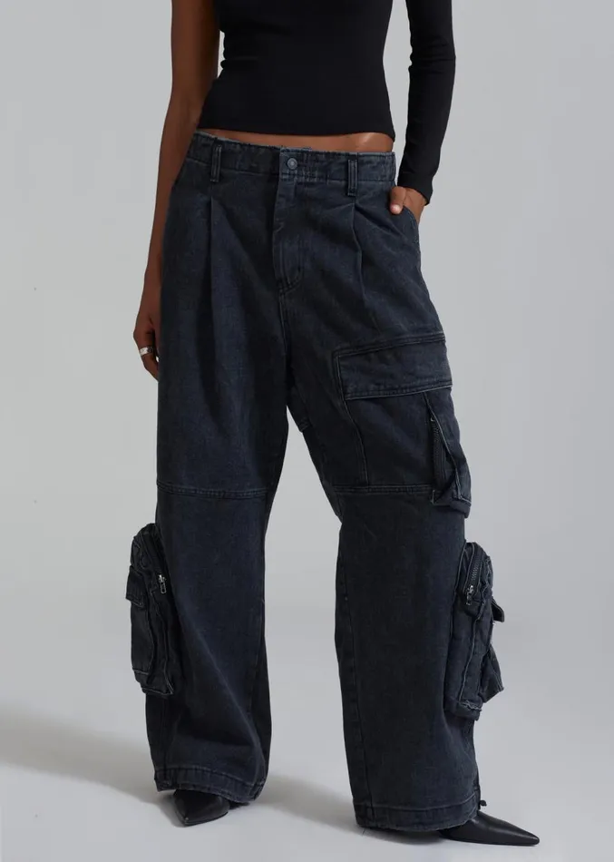 The Frankie Shop Lenny Cargo Jeans 8211 Black Washed MenWomen Bottoms