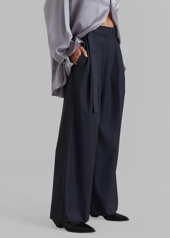 The Frankie Shop Lyxe Belted Pants 8211 Charcoal Women Clothing