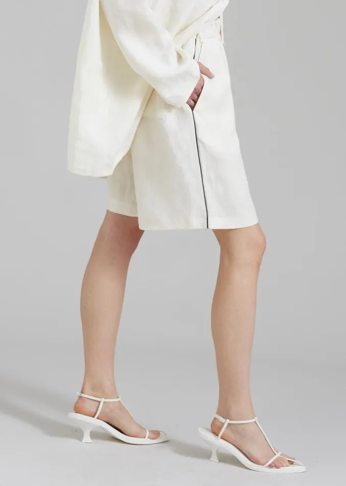 The Frankie Shop MATIN Piping Shorts 8211 Natural Women Clothing