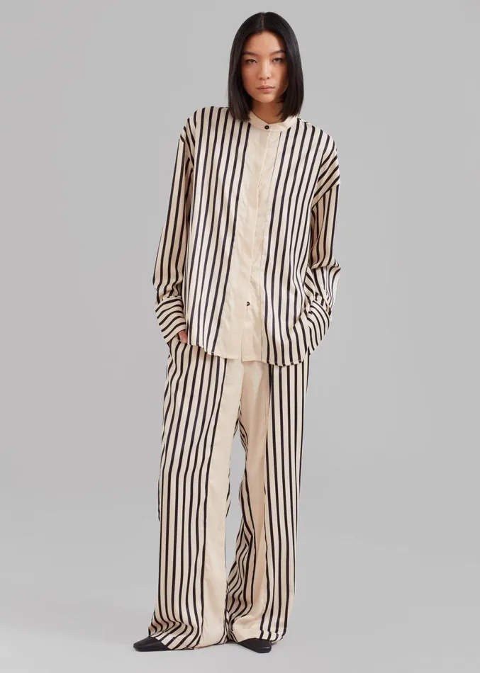 The Frankie Shop Solaqua The Resort Pants 8211 BlackOff White Women Clothing